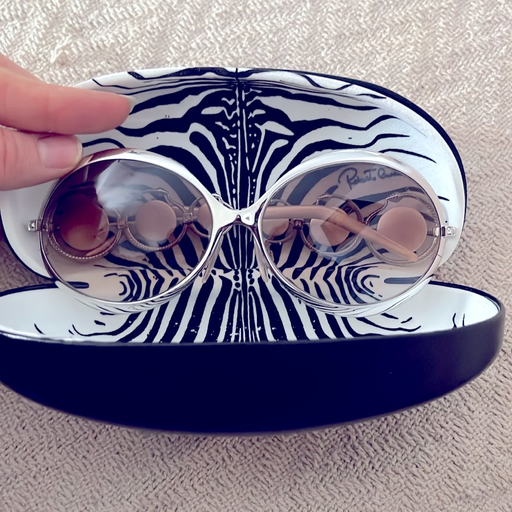 Roberto Cavalli snake details sunnies shades exclusive of design runway style